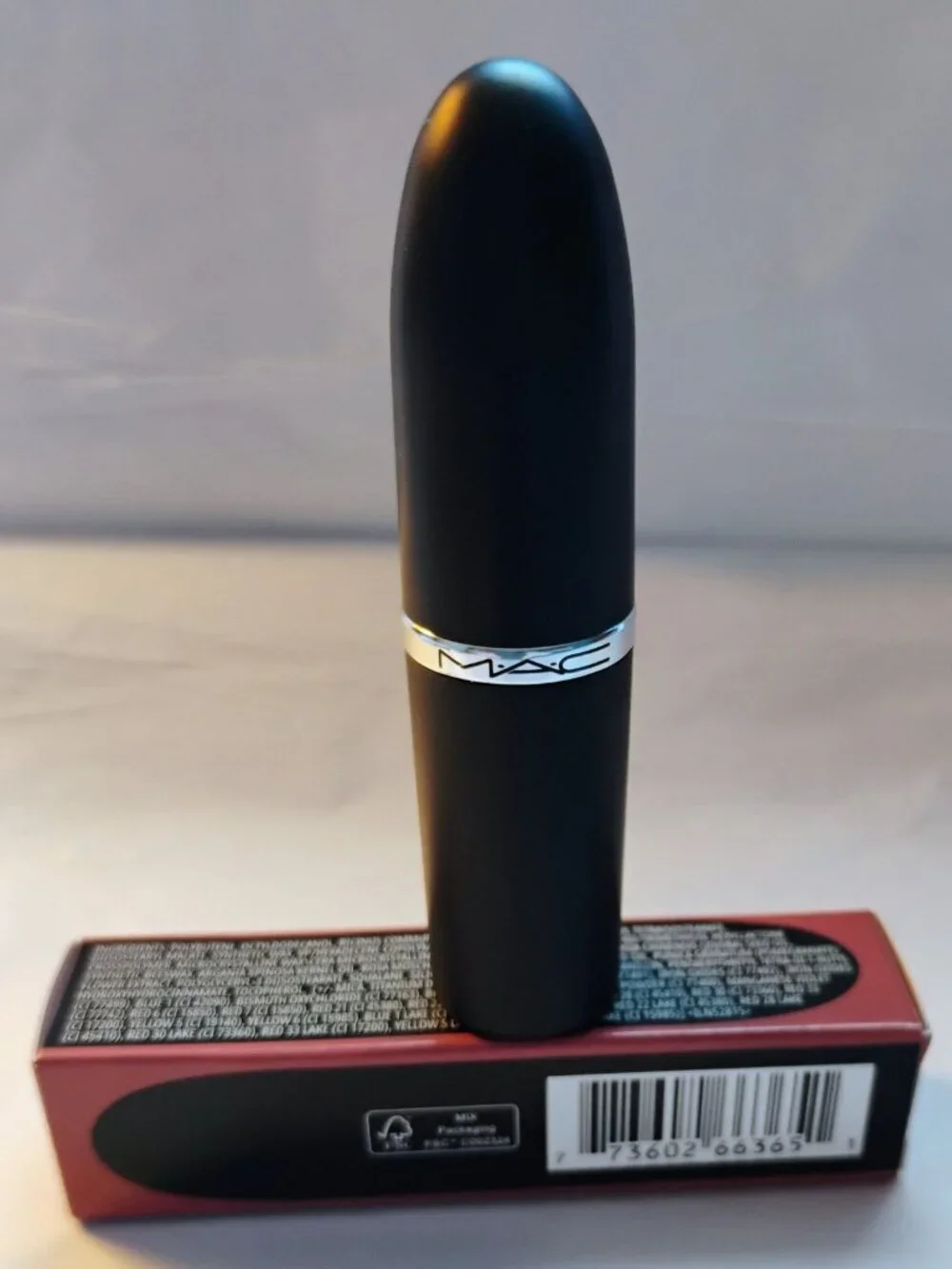 MAC Cosmetics nwt never